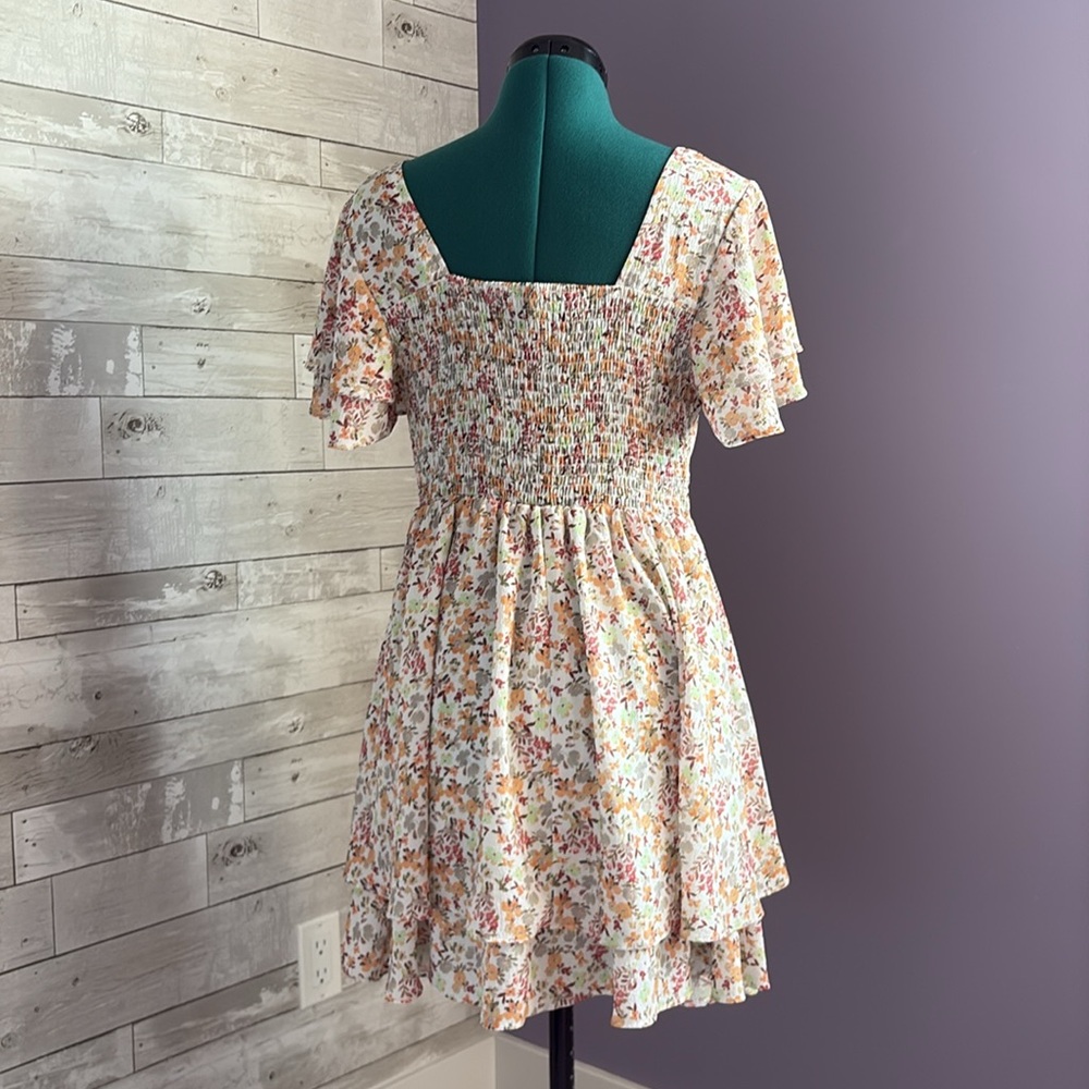 AVA Floral Dress - Picture 4 of 9